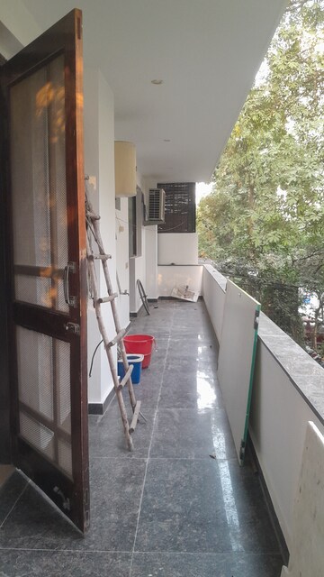6 BHK Villa – Exterior View View at Unitech South City II, Sector 50 - for Rent