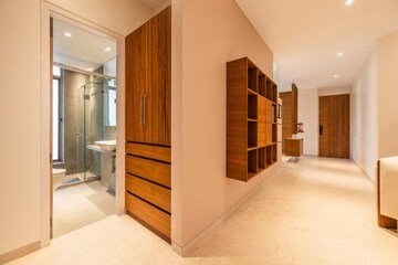 Room in 3 BHK Apartment at Khar West – for Sale