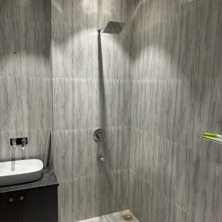 Bathroom, pitampura 3 Bedroom 960 Sq.Ft. Builder Floor In Pitampura Delhi 8402617