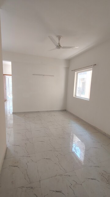 Room in 2 BHK Apartment at Pivotal Paradise, Sector 62 – for Rent