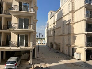  3 BHK Apartment at Signature Global Park 4 and 5, Sohna Sector 36 – for Sale