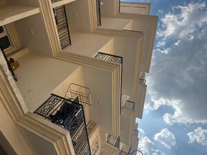 Furnished Amenities in 3 BHK Apartment at Signature Global Park 4 and 5, Sohna Sector 36 – for Sale