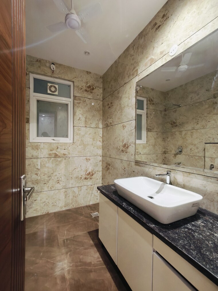 Attached Bathroom, kohli-one-malibu-town 3 Bedroom 2160 Sq.Ft. Builder Floor In Sector 47 Gurgaon 8402615