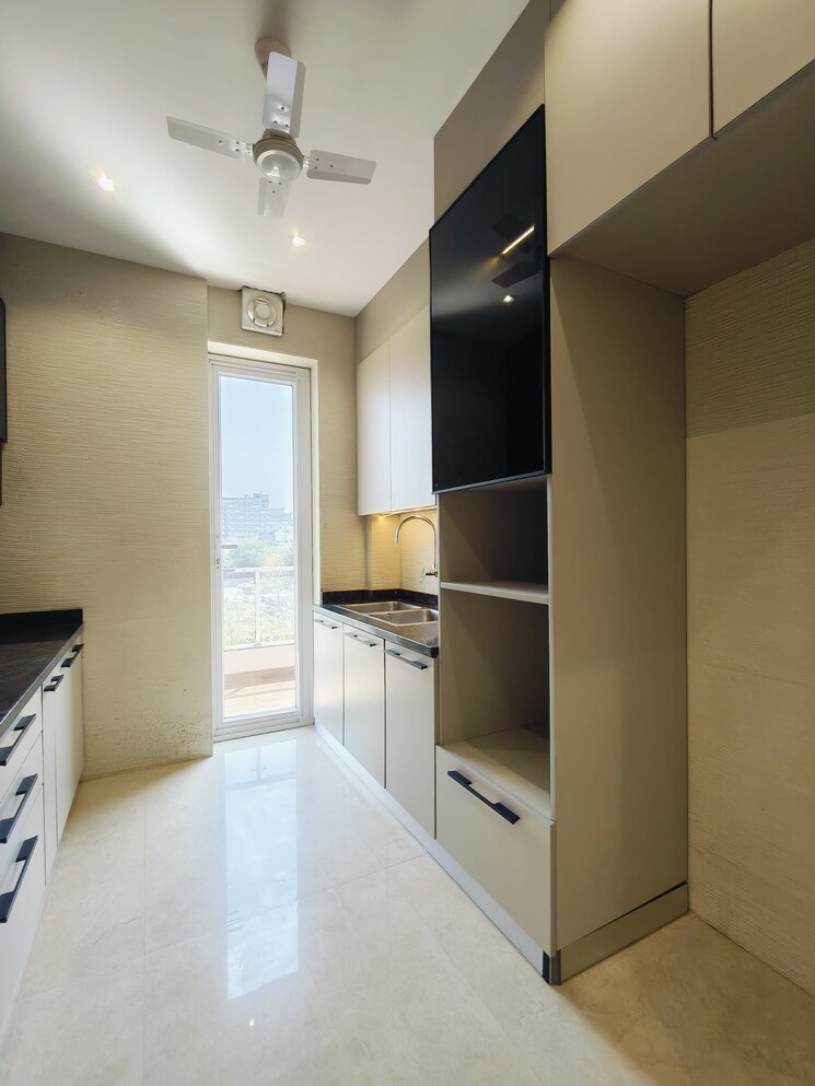 Kitchen, kohli-one-malibu-town 3 Bedroom 2160 Sq.Ft. Builder Floor In Sector 47 Gurgaon 8402615
