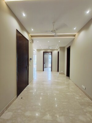 Building Lobby in 3 BHK Builder Floor at Kohli One Malibu Town, Sector 47 – for Sale