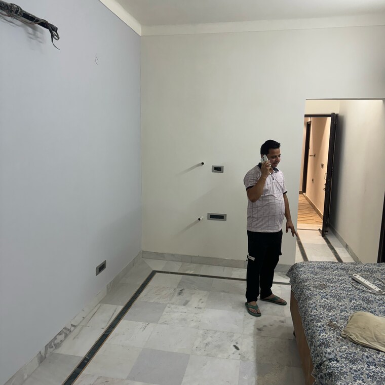 undefined, pitampura 3 Bedroom 960 Sq.Ft. Builder Floor In Pitampura Delhi 8402617