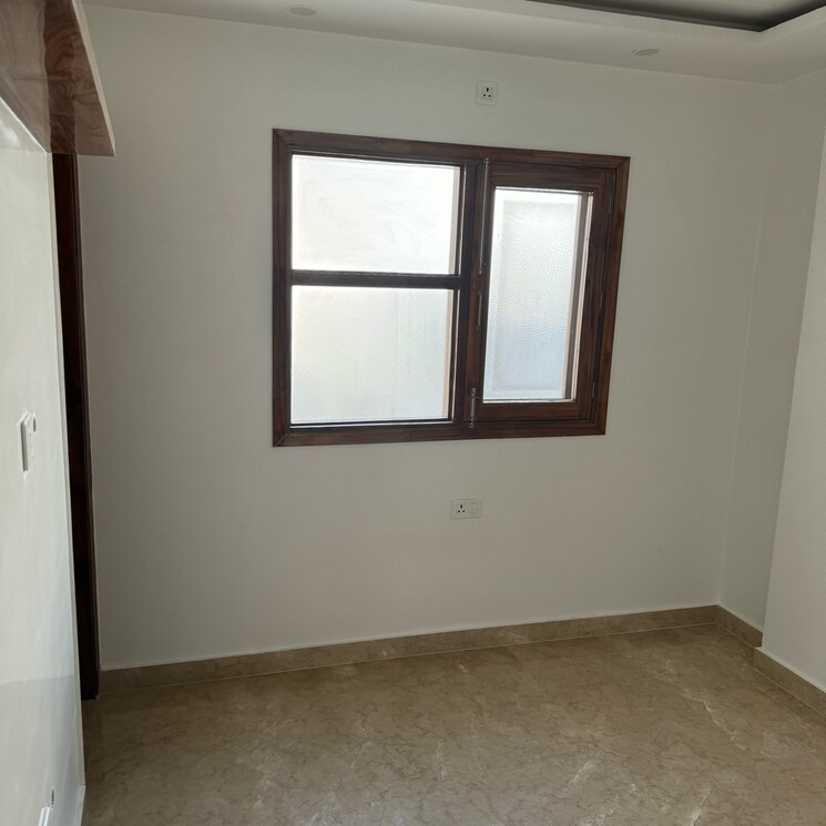 Room, pitampura 3 Bedroom 960 Sq.Ft. Builder Floor In Pitampura Delhi 8402617