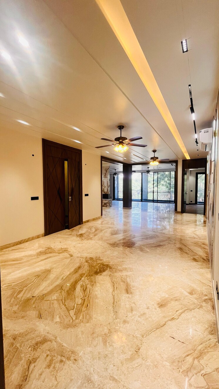 Room, ss-mayfield-gardens 4 Bedroom 4500 Sq.Ft. Builder Floor In Sector 51 Gurgaon 8402633