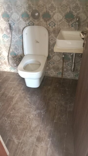 Bathroom in 3 BHK Apartment at Upper East 97, Malad East – for Rent