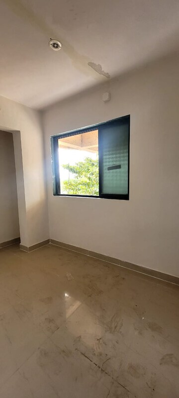 Room in 1 BHK Apartment at Kalwa – for Rent