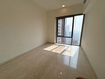 Room in 4 BHK Apartment at Piramal Mahalaxmi, Mahalaxmi – for Sale