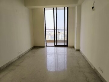 Room in 2 BHK Apartment at M3M Golf Estate, Sector 65 – for Rent