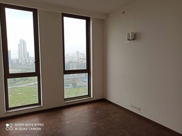 Room in 2 BHK Apartment at M3M Golf Estate, Sector 65 – for Rent