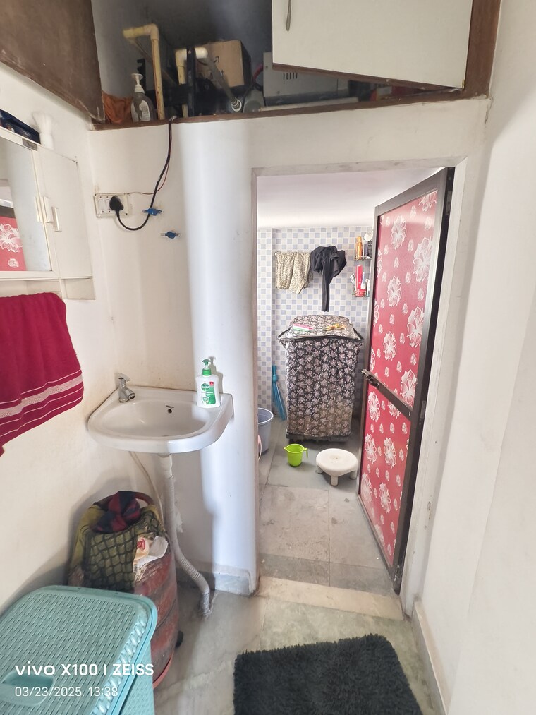 Bathroom, parsik 1 Bedroom 550 Sq.Ft. Apartment In Parsik Thane 8402733