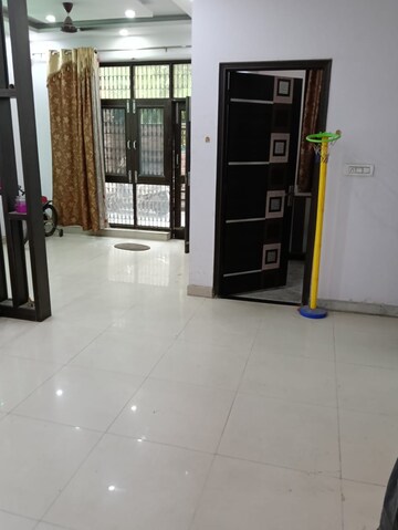 Living Room in 2.5 BHK Independent House at Sector 56 – for Rent