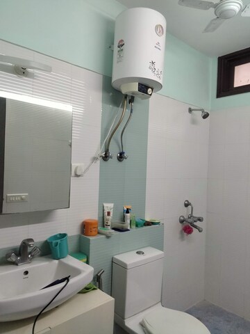 Team Area in 4 BHK Apartment at Sector 45 – for Sale