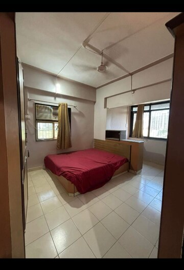 2 BHK Apartment For Rent in Kunj Vihar Vile Parle West, Vile Parle West
