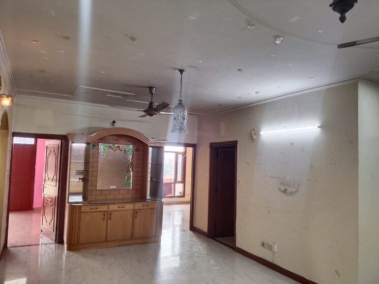 Room, golf-enclave-society 4 Bedroom 2400 Sq.Ft. Apartment In Sector 21c Faridabad 8402789