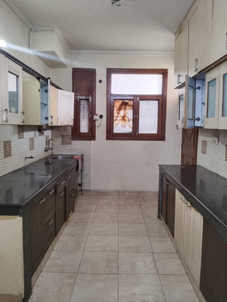 Kitchen, golf-enclave-society 4 Bedroom 2400 Sq.Ft. Apartment In Sector 21c Faridabad 8402789