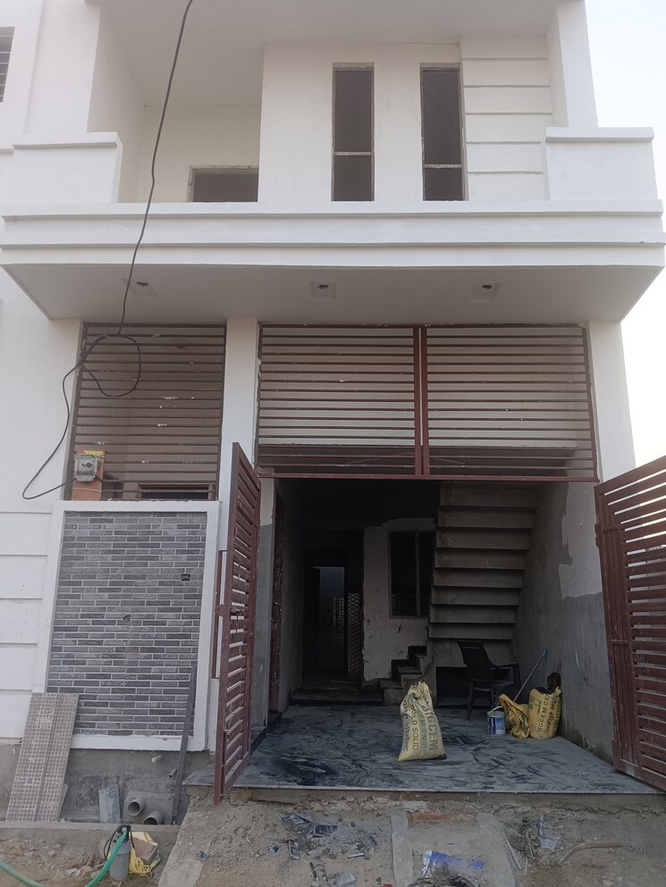 Exterior View, krishna nagar 3 Bedroom 112 Sq.Yd. Independent House In Krishna Nagar Meerut 8402886