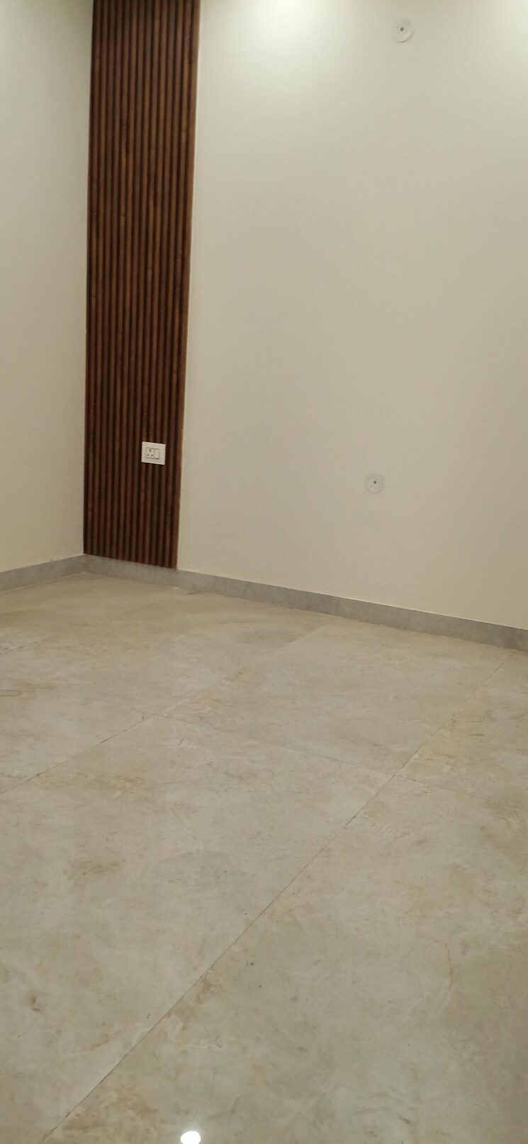 Room, igi airport area 3 Bedroom 1000 Sq.Ft. Apartment In Igi Airport Area Delhi 8402906
