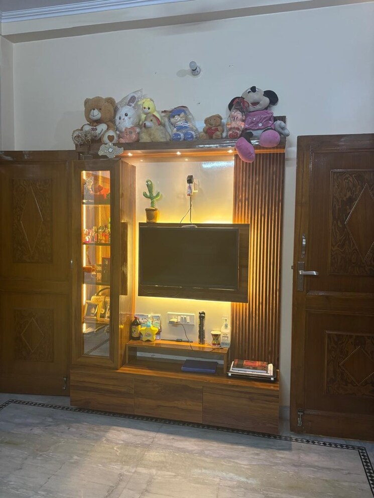 undefined, govindpuram 3 Bedroom 1600 Sq.Ft. Builder Floor In Govindpuram Ghaziabad 8402918