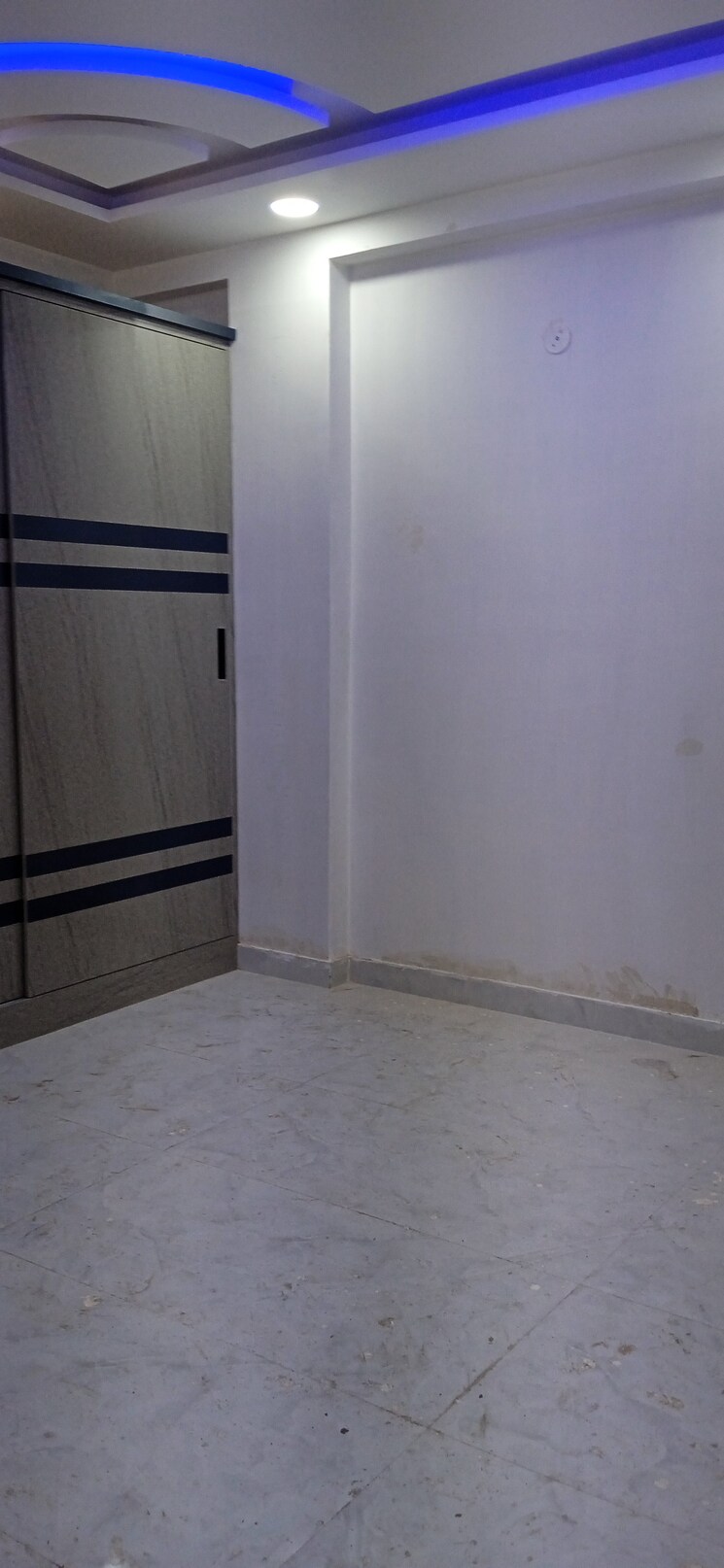 Room, kailashpuri 3 Bedroom 1000 Sq.Ft. Apartment In Kailashpuri Delhi 8403003