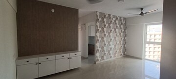 Room in 2 BHK Apartment at SD Siennaa Wing C, Kandivali East – for Rent
