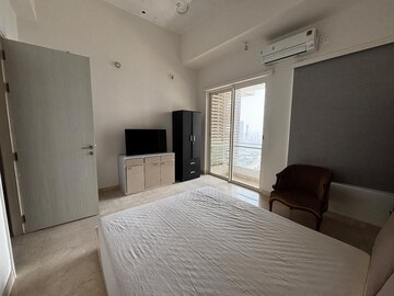 Master Bedroom in 3 BHK Apartment at Indiabulls Sky Forest, Lower Parel – for Rent