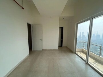 Room in 3 BHK Apartment at Indiabulls Sky Forest, Lower Parel – for Sale