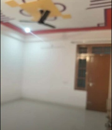 Room in 2 BHK Independent House at Jankipuram – for Rent