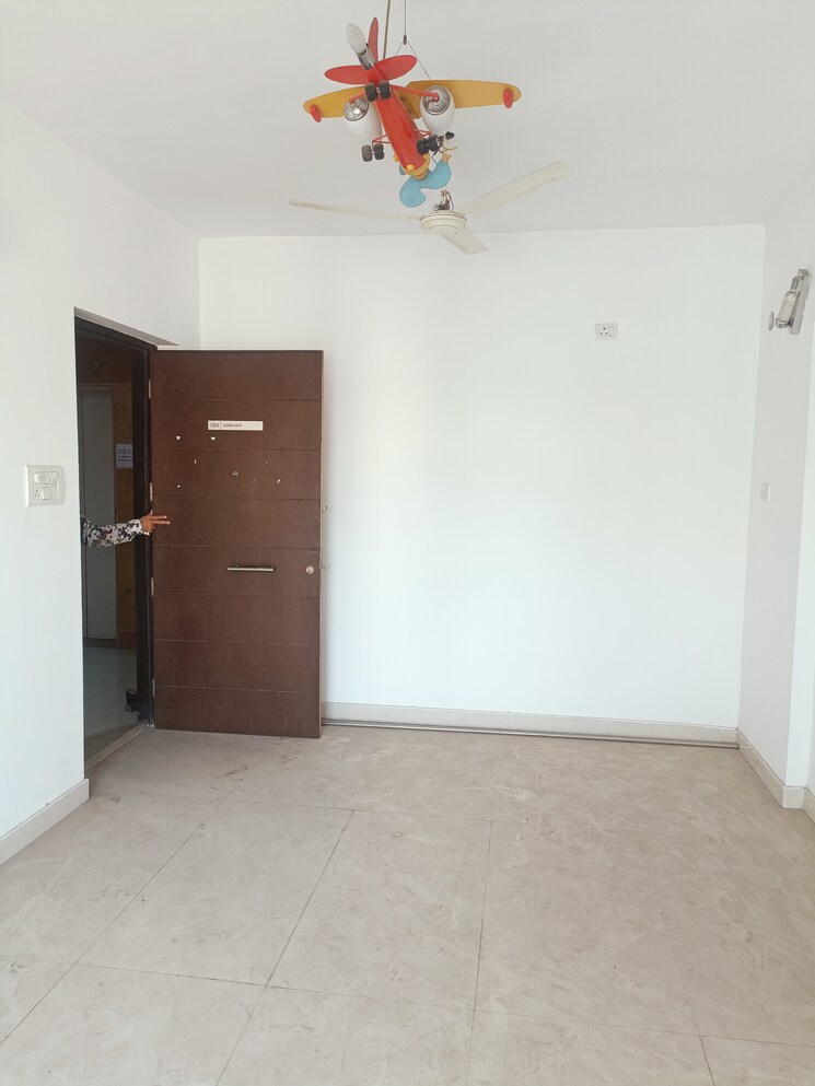 Room, lodha-splendora 1 Bedroom 450 Sq.Ft. Apartment In Ghodbunder Road Thane 8403090