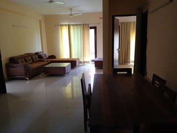 Living Room in 3 BHK Builder Floor at Sector 9 – for Rent