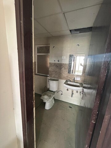 Bathroom in 2.5 BHK Apartment at Amrapali Riverview, Amrapali Leisure Valley – for Rent