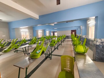 Team Area in  Showroom at Vadapalani – for Rent