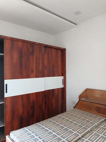Room in 1 RK Builder Floor at Sector 9 – for Rent