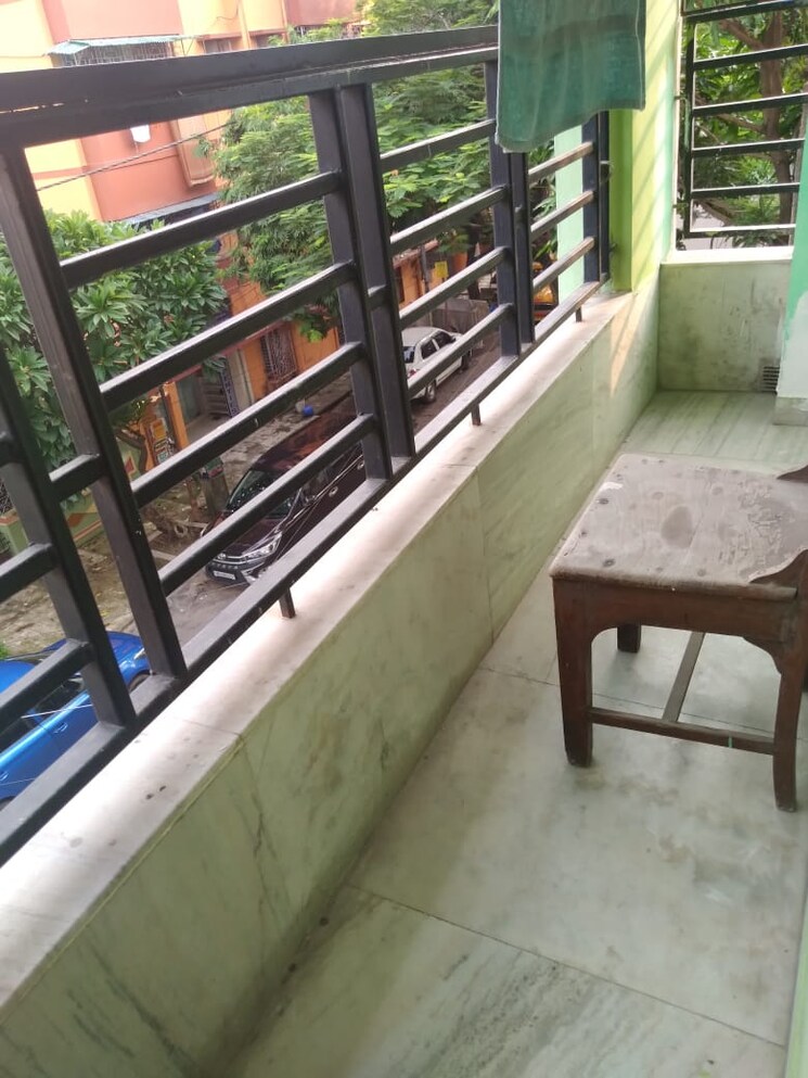 Balcony, bangur avenue 4 Bedroom 2600 Sq.Ft. Builder Floor In Bangur Avenue Kolkata 8403105