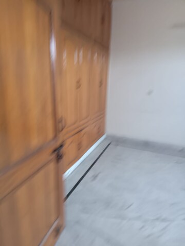 Furnished Amenities in 4 BHK Independent House at Sector 28 – for Rent