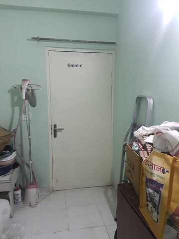 Furnished Amenities in 3 BHK Apartment at Surendra Avenue 69, Sector 69 – for Rent
