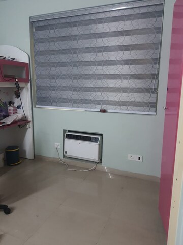 Furnished Amenities in 3 BHK Apartment at Surendra Avenue 69, Sector 69 – for Rent
