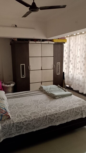 Bedroom in 2 BHK Apartment at Kamanwala Manavsthal, Malad West – for Rent