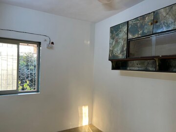 Furnished Amenities in 1 BHK Apartment at Siddharth Nagar CHS Goregaon, Goregaon West – for Rent