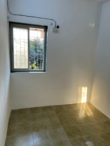 Room in 1 BHK Apartment at Siddharth Nagar CHS Goregaon, Goregaon West – for Rent