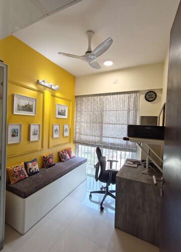 Bedroom in 2.5 BHK Apartment at Wadhwa Elite Platina 19, Kolshet Road – for Rent