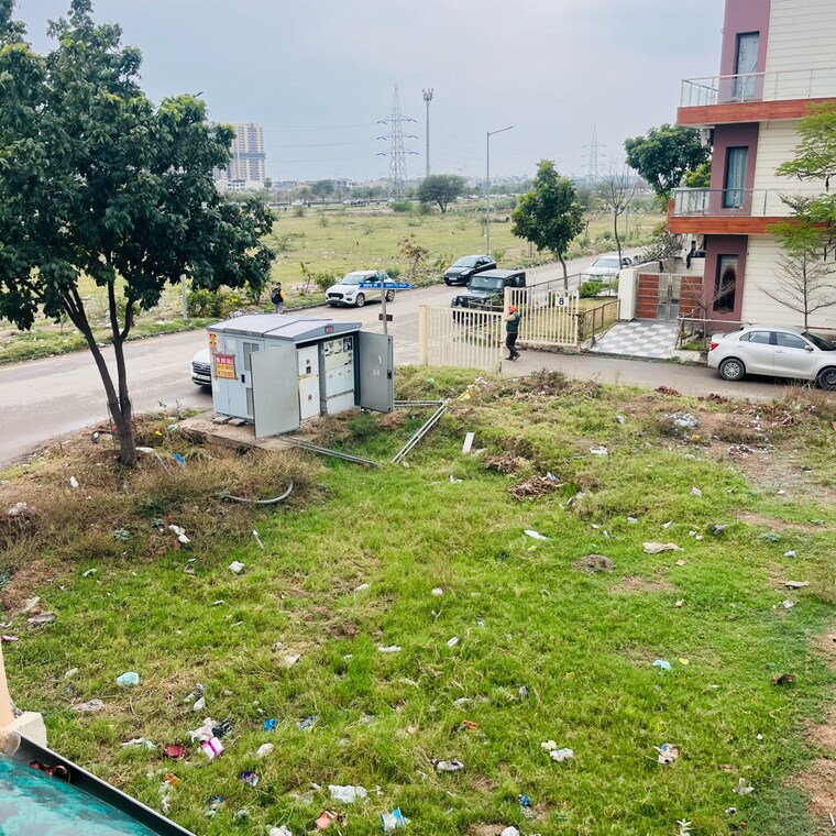 Balcony, aerocity  150 Sq.Yd. Plot In Aerocity Mohali 8403286