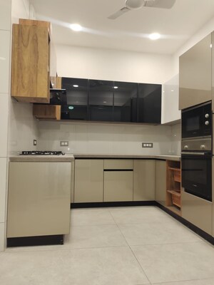 Kitchen in 3 BHK Builder Floor at Nehru Enclave – for Sale