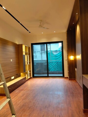 Room in 2 BHK Builder Floor at Sector 21 – for Rent
