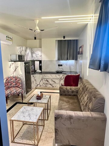 Living Room in 3 BHK Builder Floor at Sector 21 – for Rent