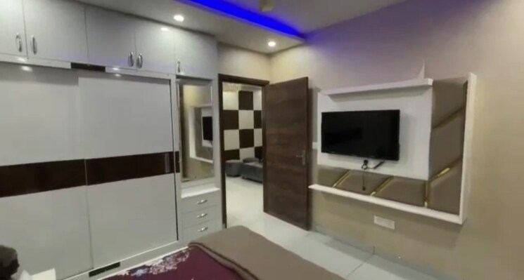Room, patiala road 3 Bedroom 1500 Sq.Ft. Apartment In Patiala Road Zirakpur 8403312