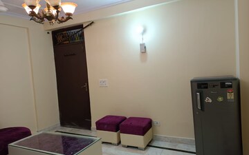 3 BHK Builder Floor For Rent in Saket